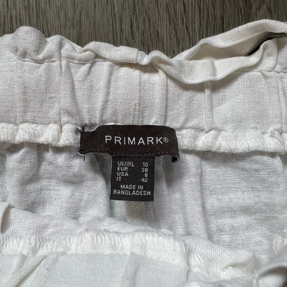 White linen short - Picture 3 of 3